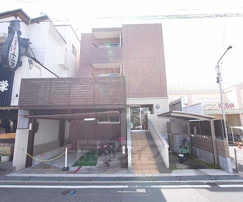 建物外観　２ＷＡＹアクセス可能です。