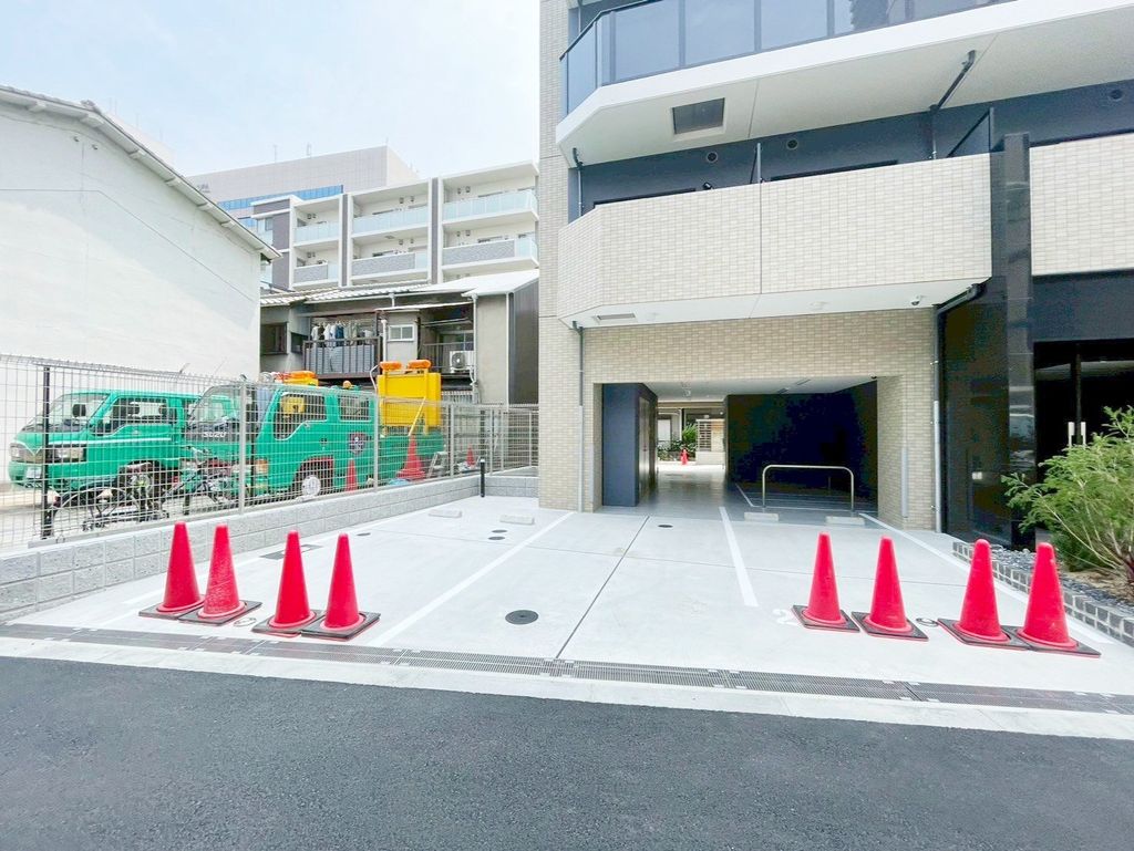 駐車場　駐車場