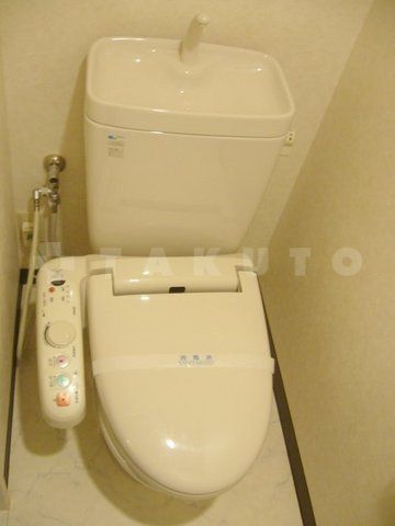 セントロイヤルクラブ新大阪のトイレ写真