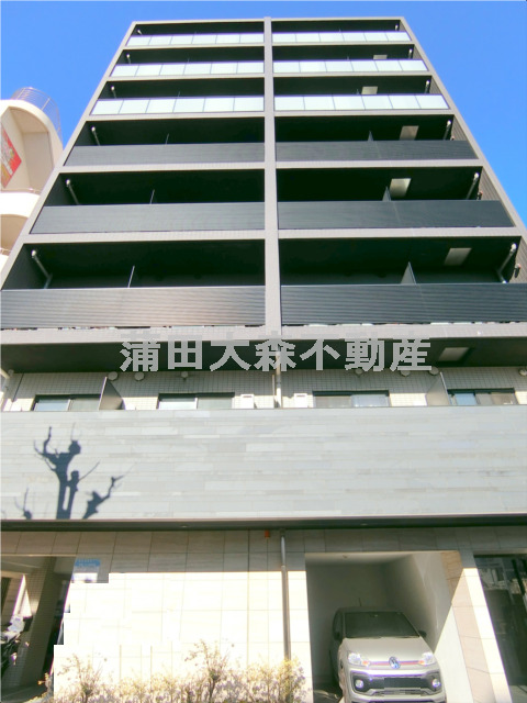 建物外観　2015年10月築　RC鉄筋コンクリート造地上8階建て総戸数