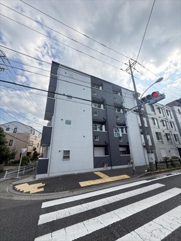 東武伊勢崎線 五反野駅 徒歩8分 築8年