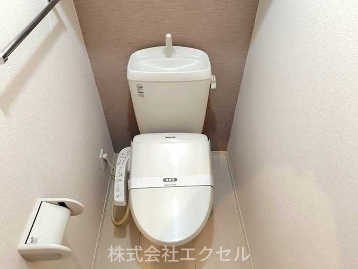 トイレ　同建物の別部屋の写真