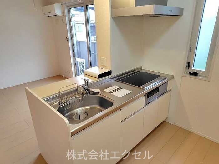 キッチン　同建物の別部屋の写真