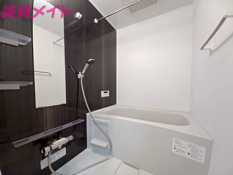 バス・シャワールーム　※同タイプ別部屋写真です