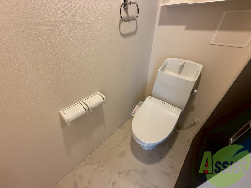 トイレ　トイレはウォシュレット付きです。シャワートイレは嬉しいですね