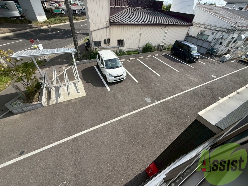 バルコニー　バルコニーはございません。室内物干しをご利用下さい。