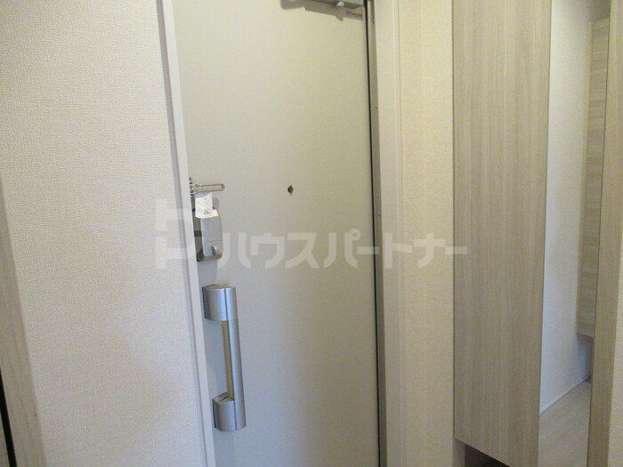 クレストIの玄関写真