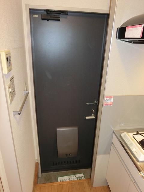 ＪＲ常磐線 松戸駅 徒歩14分 2階建 築25年の玄関写真