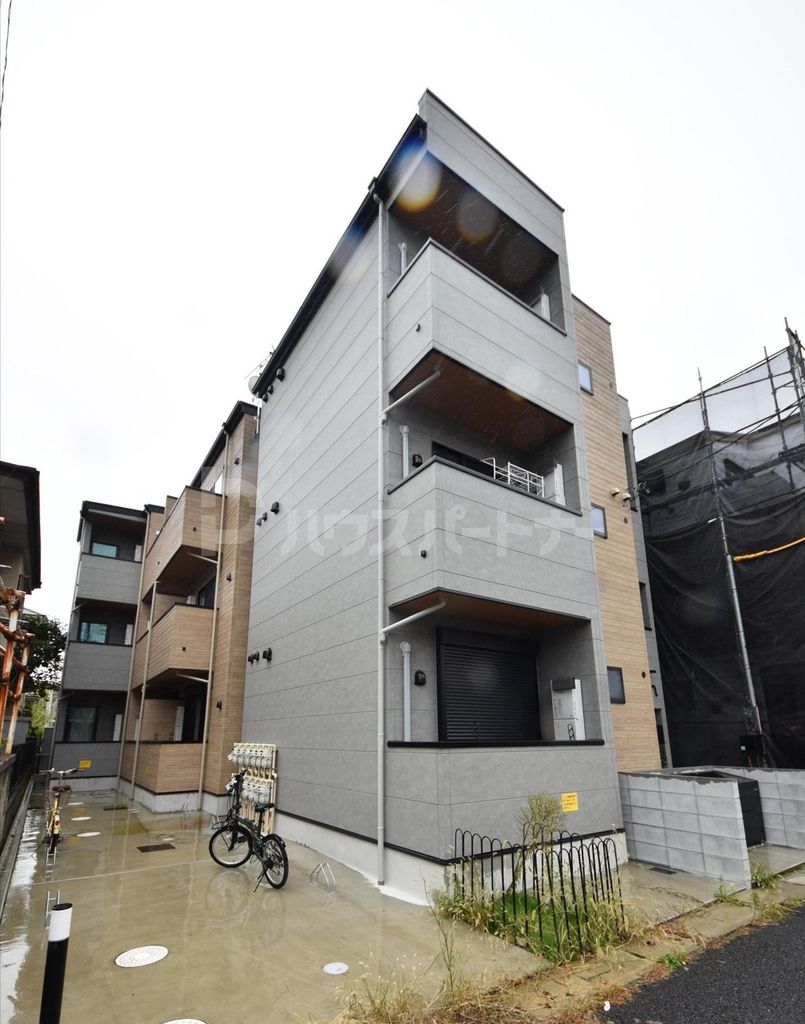 ELM VISTA +の外観写真
