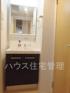 ＪＲ東海道本線 ＪＲ総持寺駅 徒歩14分 4階建 築10年の内装写真