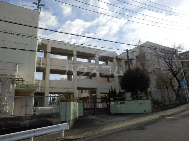 小学校　名古屋市立長根台小学校（小学校）まで937m