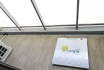 東急東横線 学芸大学駅 徒歩8分 4階建 築6年の内装写真