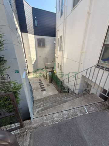 エントランス　Maisoxia護国寺