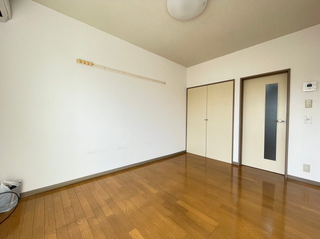 カレッジサイド清水の居間写真