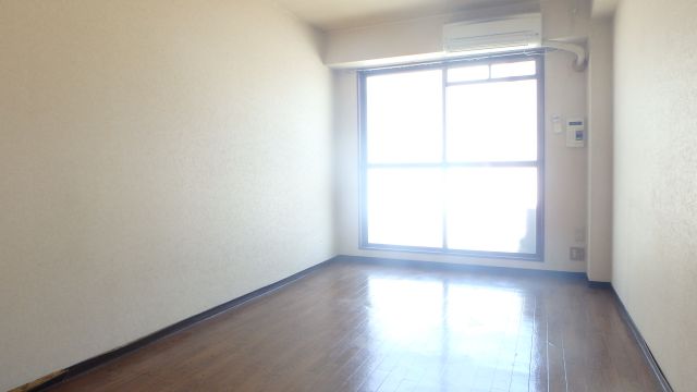 ＪＲ大阪環状線 福島駅 徒歩7分 5階建 築36年の居間写真