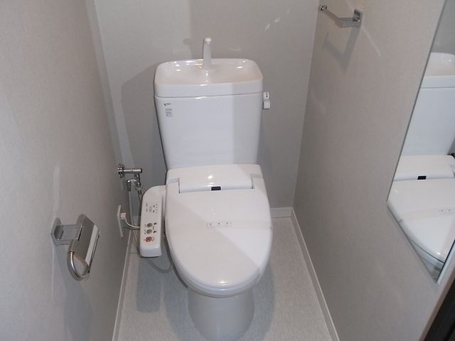 トイレ　ウォシュレット付きトイレ