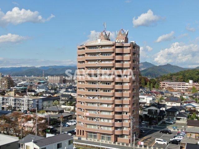 【ローゼンクローネの建物外観】