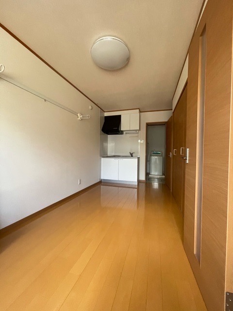 居室・リビング　こちらの居間で趣味の時間をお楽しみください