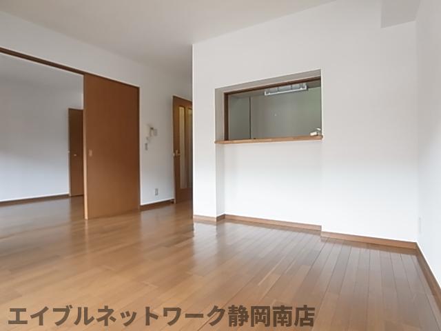 アムール高田の居間写真