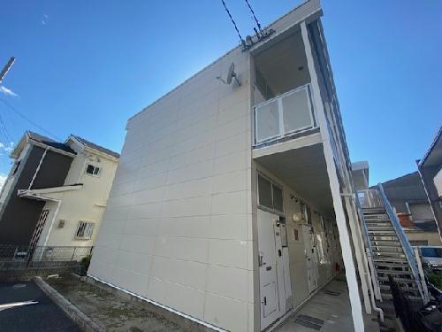 【レオパレスティートゥリーの建物外観】