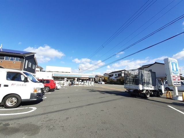 コンビニ　ローソン 高知介良乙店（コンビニ）まで550m