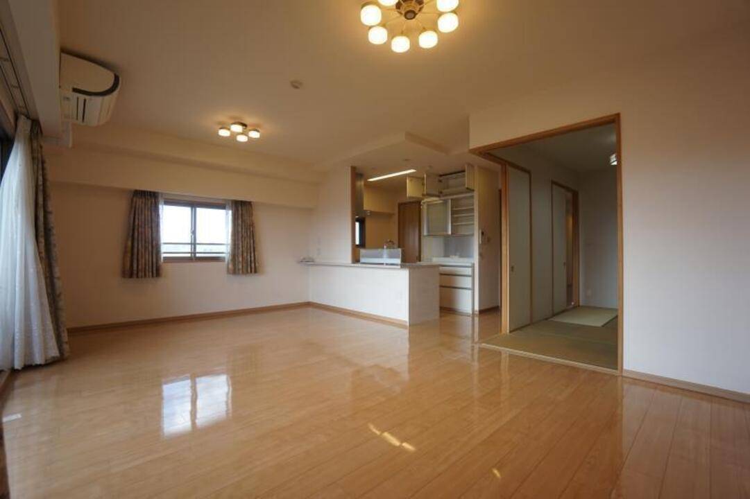 居室・リビング　リビング