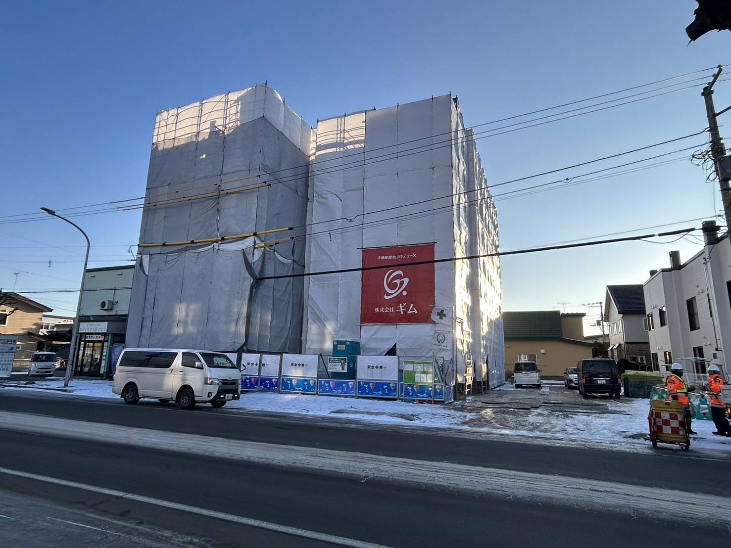 【千歳市住吉のマンションの建物外観】