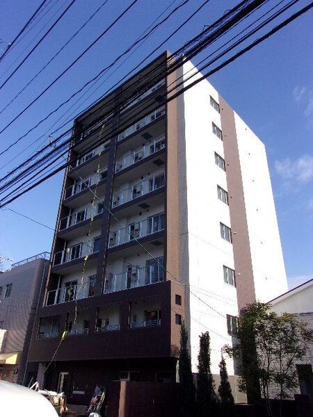 春日市春日原北町のマンションの建物外観