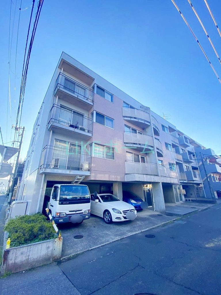 船橋市海神町南のマンションの建物外観