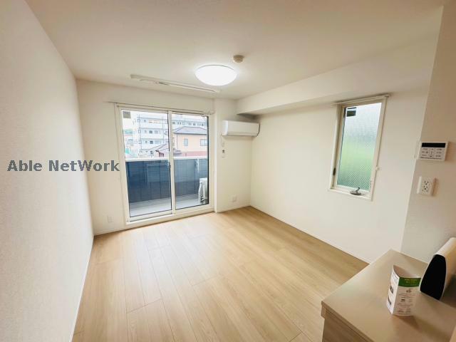 居室・リビング　別号室写真