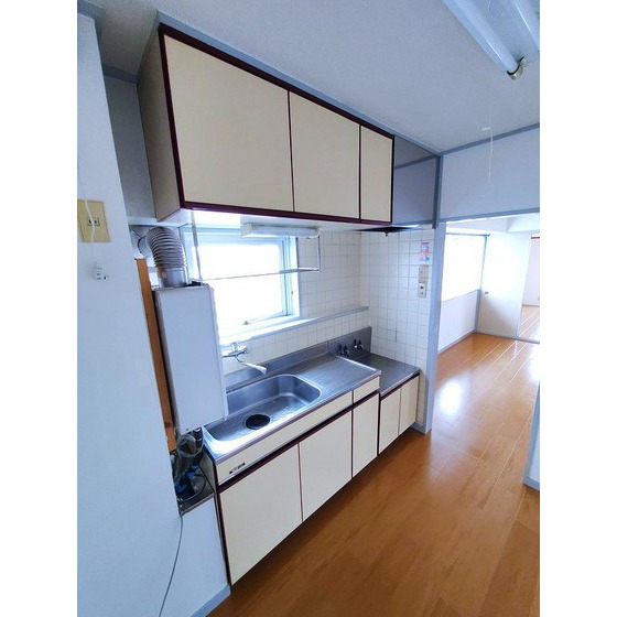 キッチン　収納充実の独立キッチン