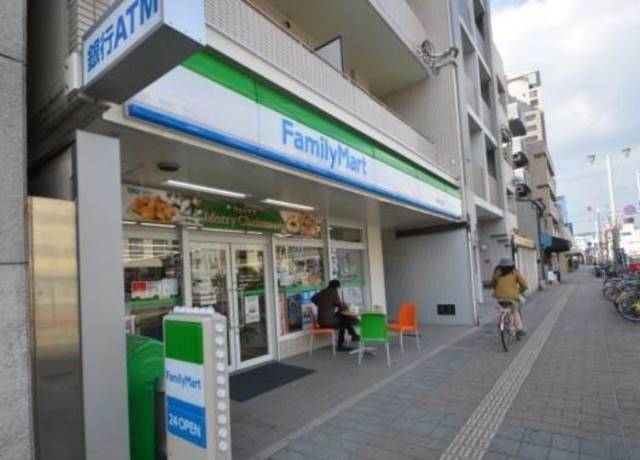 コンビニ　ファミリーマート広島千田町店（コンビニ）まで264m