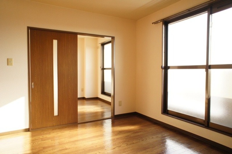 居室・リビング　図面と現状に相違がある場合には現状を優先