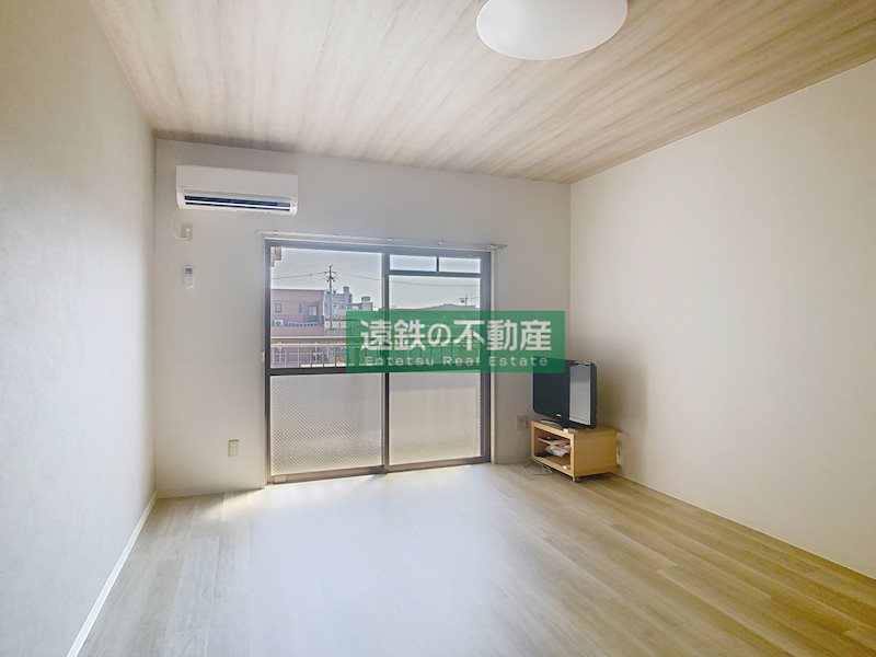 居室・リビング　家具・家電なし