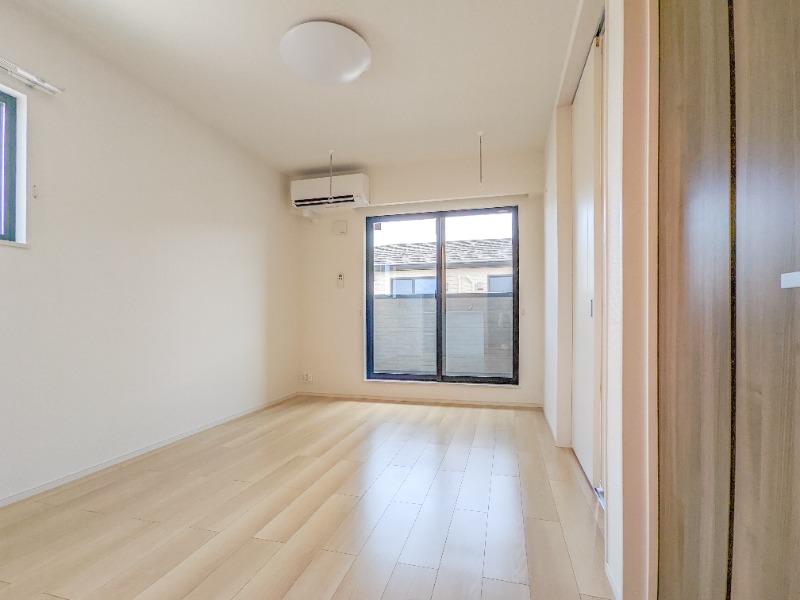 居室・リビング　図面と現状に相違がある場合には現状を優先