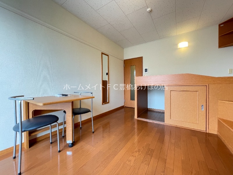 居室・リビング　同型別部屋写真