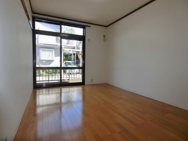 居室・リビング　★明るい居室★