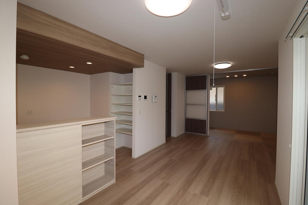 居室・リビング　リビング：画像は同社類似物件の写真