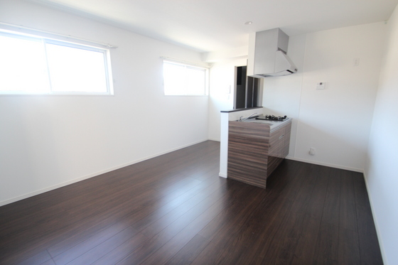 居室・リビング　※別号室の写真です