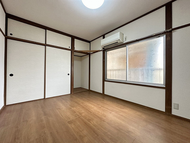 安部荘の居間写真