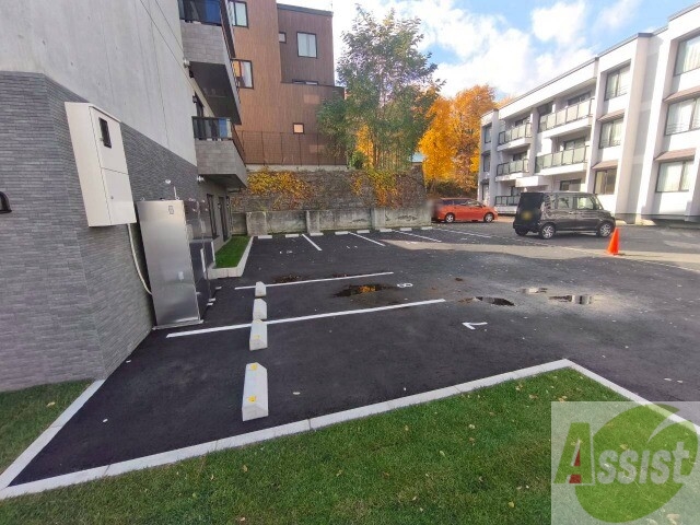 駐車場　駐車場