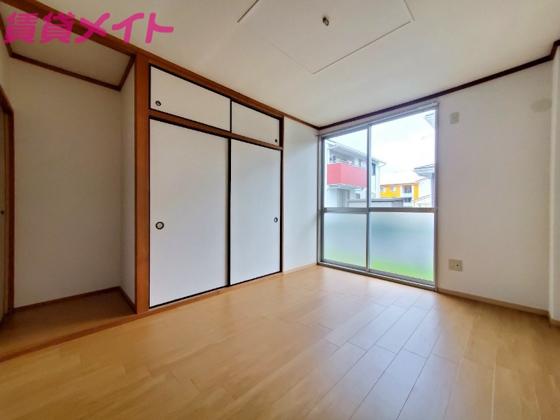 居室・リビング　同型別部屋写真