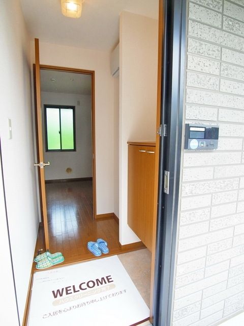 玄関　★お問い合わせはタウンハウジングまで★