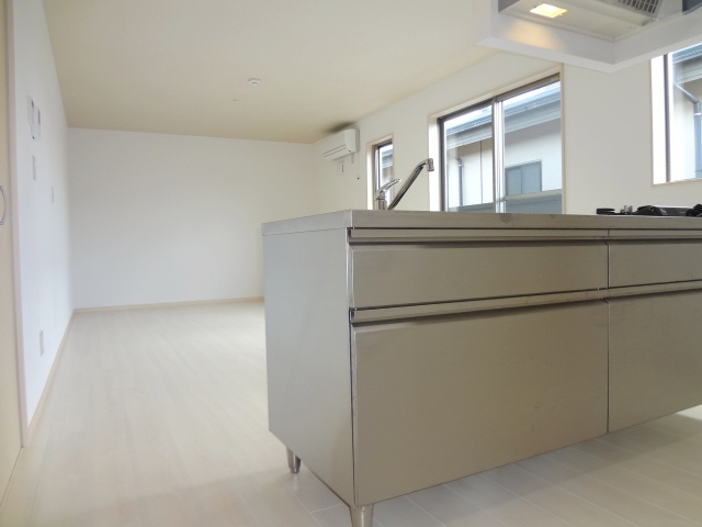 居室・リビング　居間です