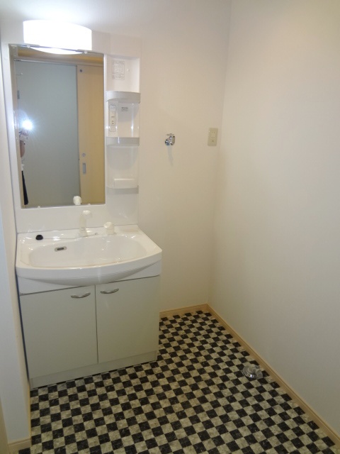 洗面設備　脱衣スペースもあります