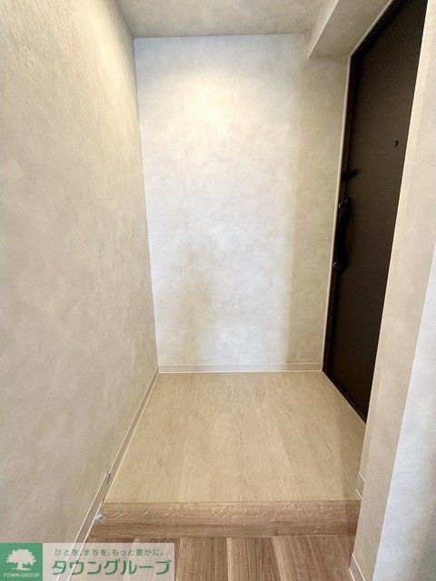 玄関　お部屋探しは株式会社　タウンハウジング　までお気軽にお問合…