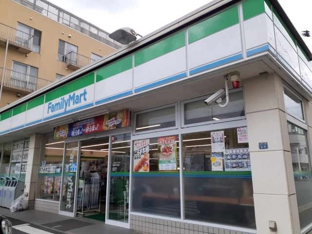 コンビニ　ファミリーマート長岡京久貝店（コンビニ）まで800m