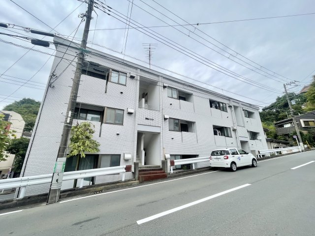 建物外観　「横須賀中央駅」「汐入駅」から徒歩9分のマンションです☆