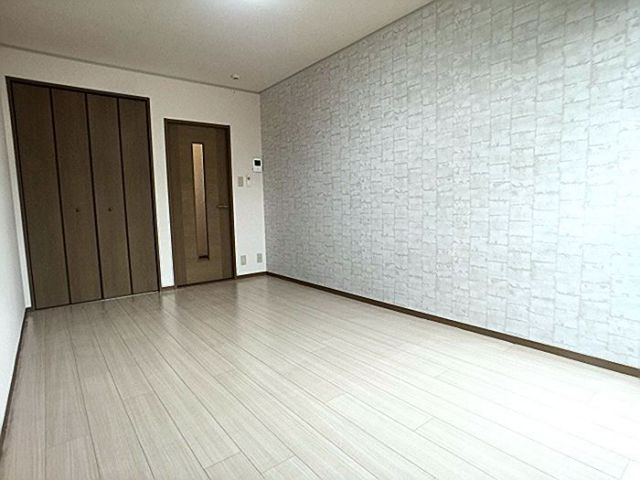 フローラ Aの居間写真