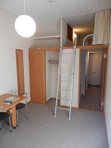 その他部屋・スペース　ロフト付きの洋室